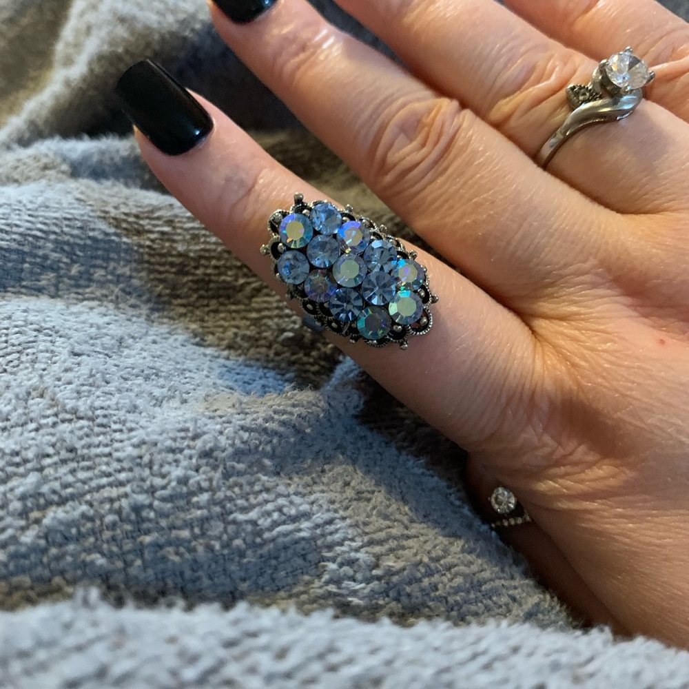 Adjustable glamour sparkle stone ring